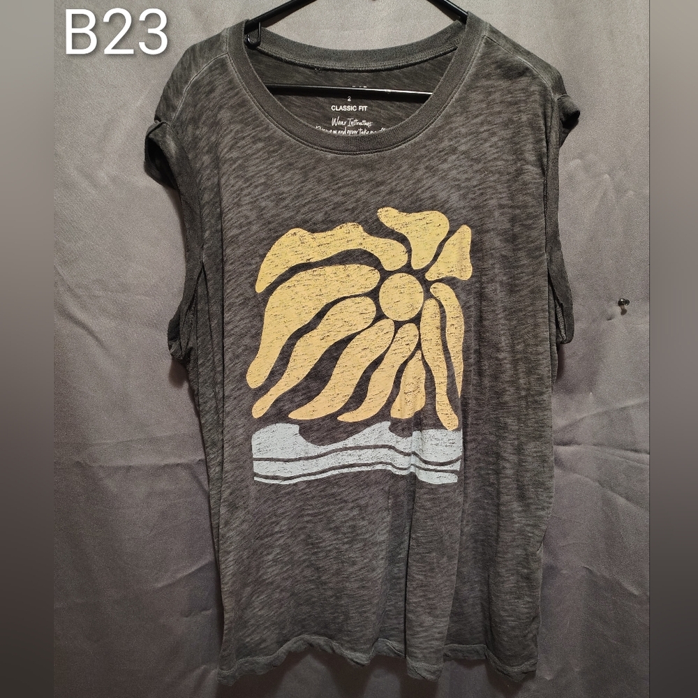 Torrid Gray Sun Graphic Tee